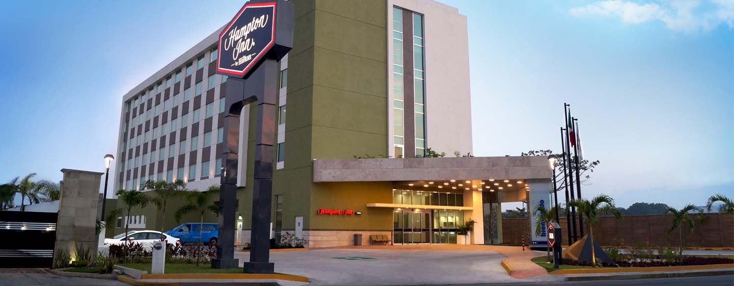 Hampton Inn By Hilton Villahermosa Exterior foto